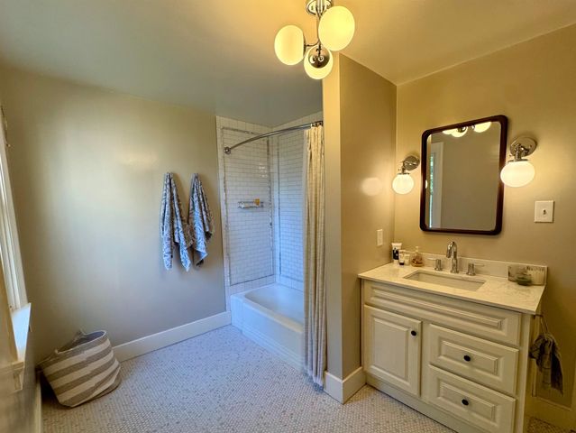 21 Linden Street, Somersworth, NH 03878