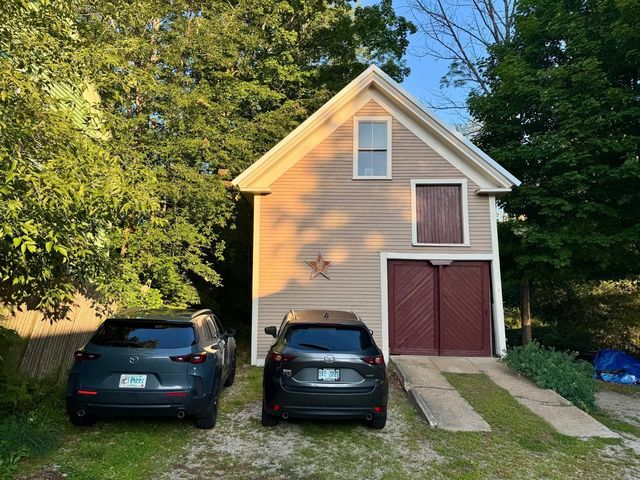 21 Linden Street, Somersworth, NH 03878