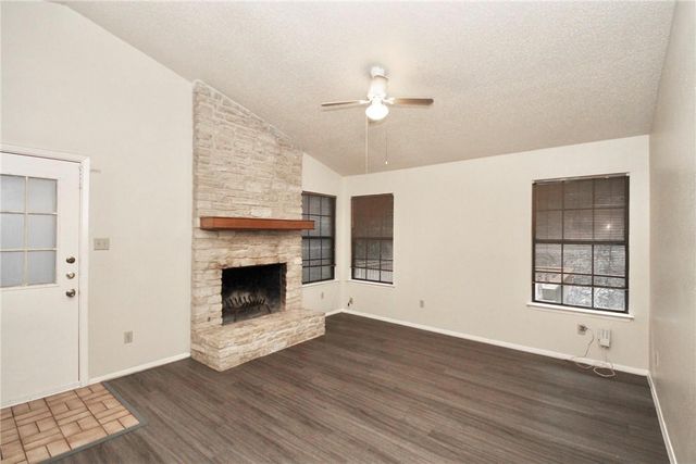 6710 Hart LN B, Austin, TX 78731