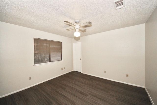 6710 Hart LN B, Austin, TX 78731