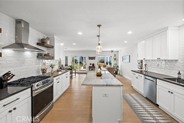 7722 Anillo Way, Carlsbad, CA 92009