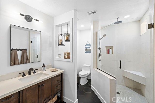 7722 Anillo Way, Carlsbad, CA 92009