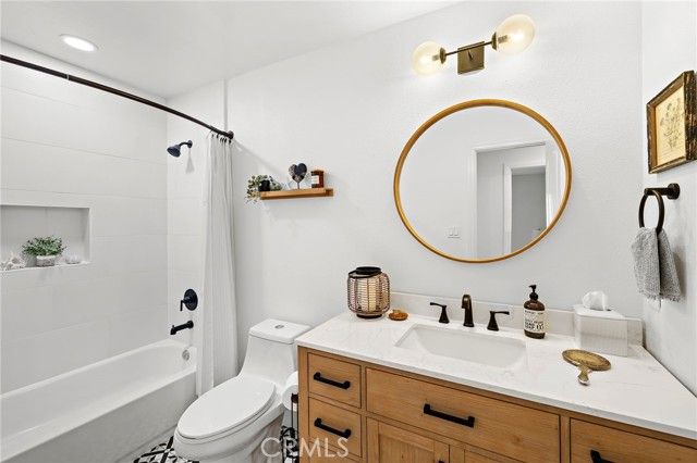 7722 Anillo Way, Carlsbad, CA 92009