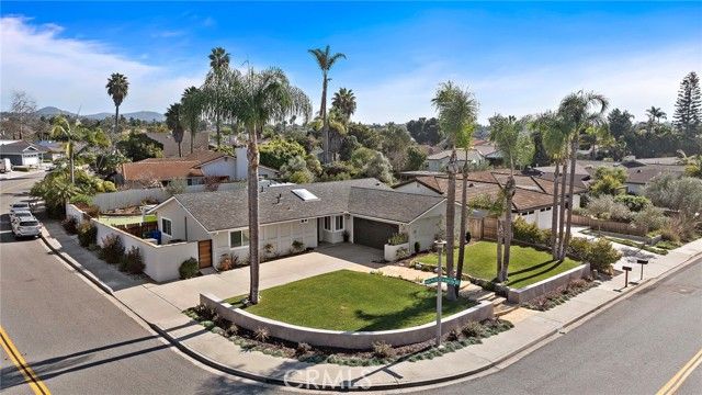 7722 Anillo Way, Carlsbad, CA 92009
