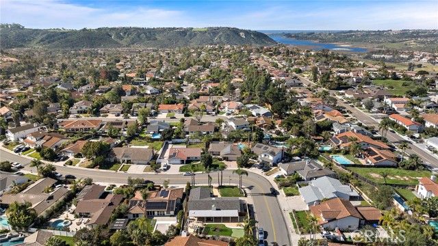 7722 Anillo Way, Carlsbad, CA 92009