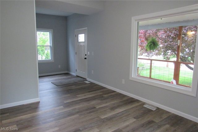 216 S Eagle Street, Geneva, OH 44041