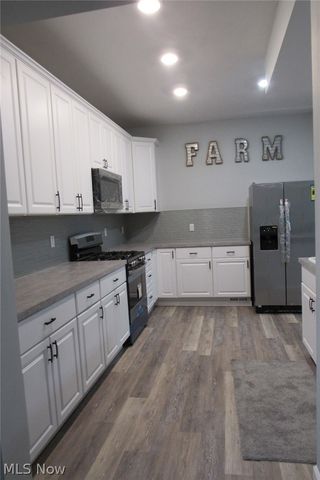216 S Eagle Street, Geneva, OH 44041