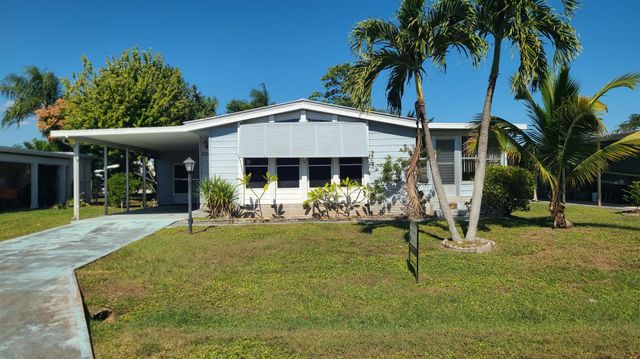 2745 SW Toronado Trail, Stuart, FL 34997