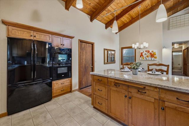 19555 Chaparral Cir, Penn Valley, CA 95946