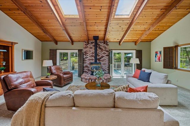 19555 Chaparral Cir, Penn Valley, CA 95946
