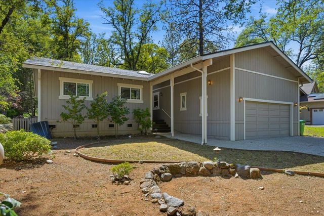 19555 Chaparral Cir, Penn Valley, CA 95946