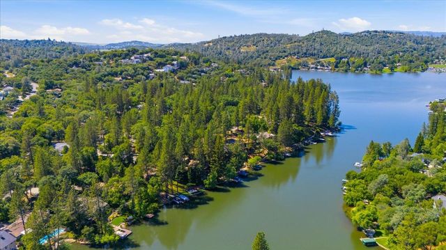 19555 Chaparral Cir, Penn Valley, CA 95946