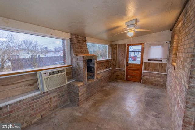 602 N. REYMANN ST, Ranson, WV 25438