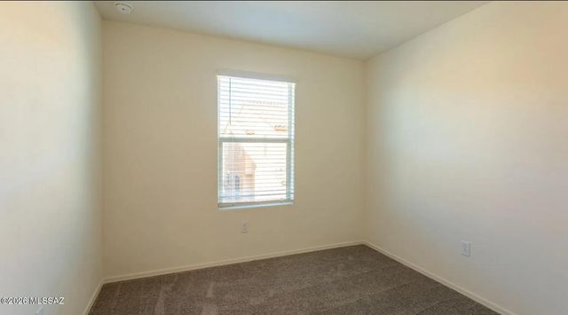 1107 E Descent Street, Tucson, AZ 85719