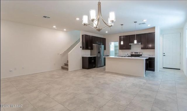 1107 E Descent Street, Tucson, AZ 85719