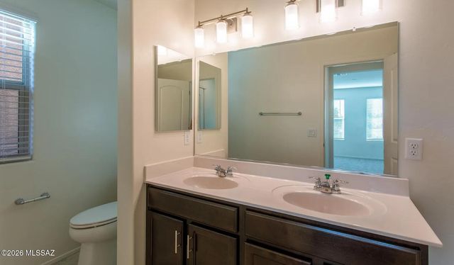 1107 E Descent Street, Tucson, AZ 85719