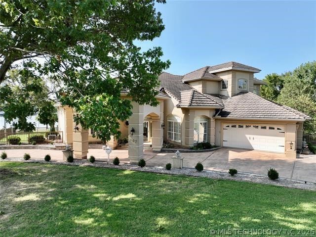 107 N J Street, Eufaula, OK 74432