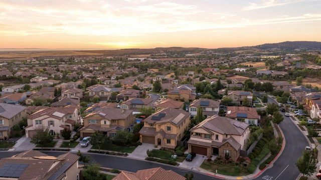 5087 Brentford Way, El Dorado Hills, CA 95762