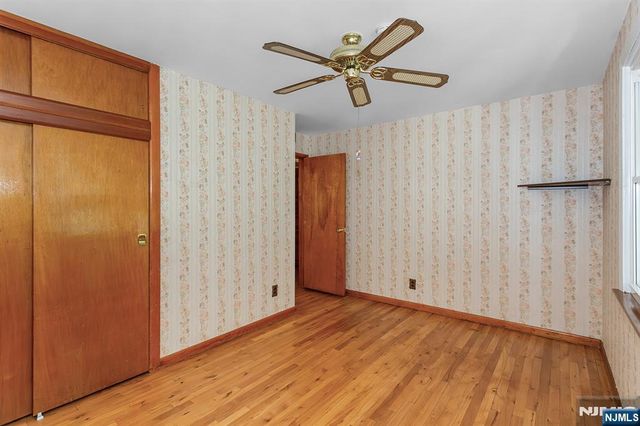 17 Obal Avenue, Elmwood Park, NJ 07407