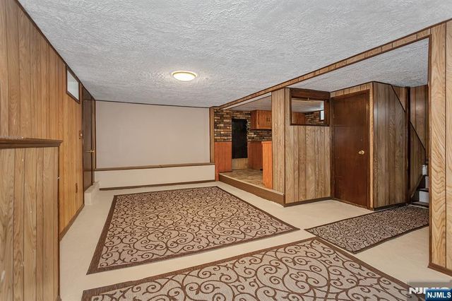 17 Obal Avenue, Elmwood Park, NJ 07407