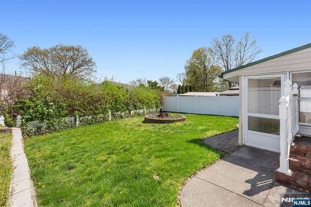 17 Obal Avenue, Elmwood Park, NJ 07407