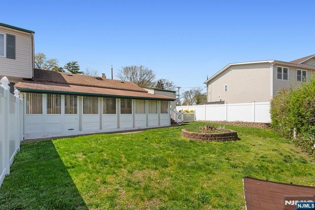17 Obal Avenue, Elmwood Park, NJ 07407