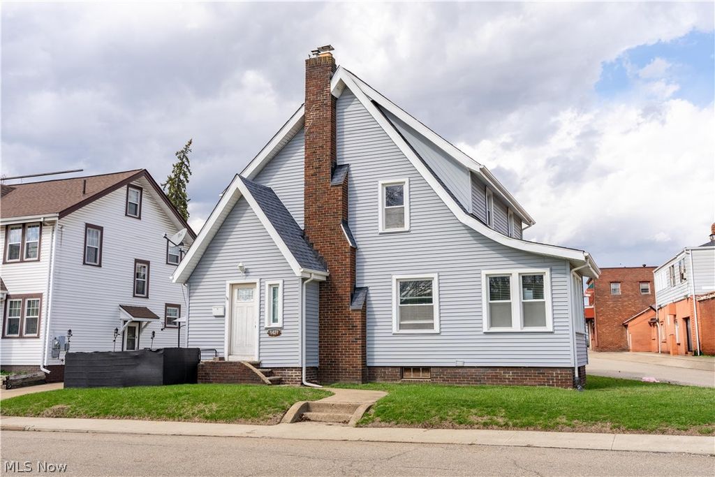 1421 Ferndale Road NW, Canton, OH 44709