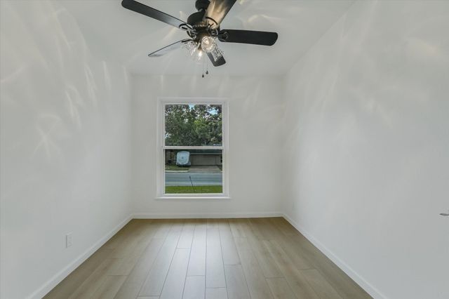 2605 Loyola LN, Austin, TX 78723