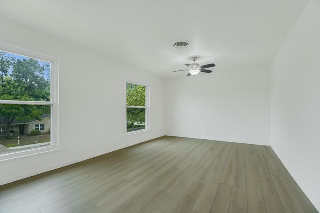 2605 Loyola LN, Austin, TX 78723