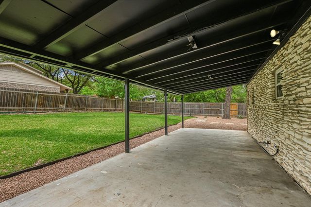 2605 Loyola LN, Austin, TX 78723