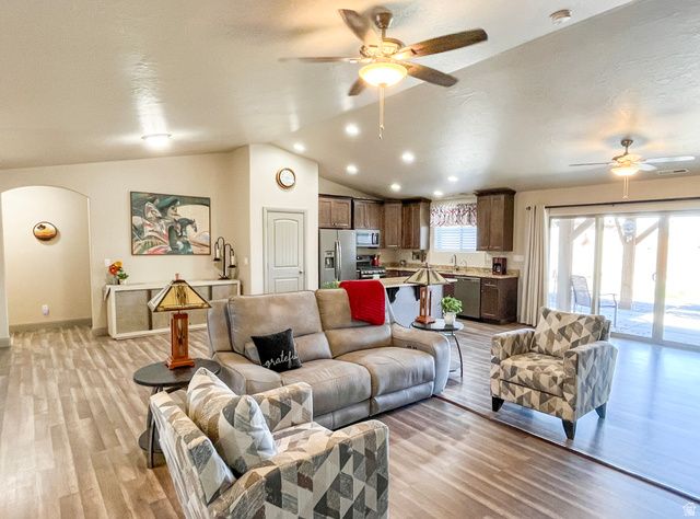 3678 N MONARCH DR, Cedar City, UT 84721