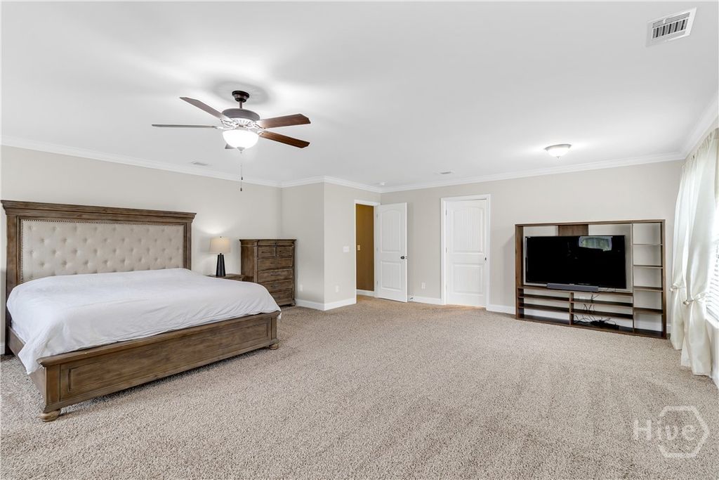Image 21 of property listing at 275 Wicklow Drive, Richmond Hill, GA 31324
