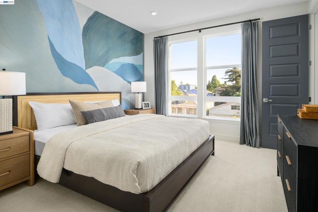 2011 Clement Avenue, Alameda, CA 94501