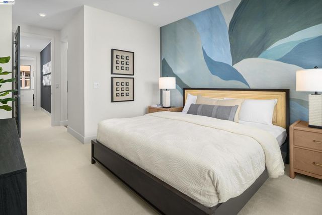 2011 Clement Avenue, Alameda, CA 94501