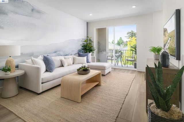 2011 Clement Avenue, Alameda, CA 94501