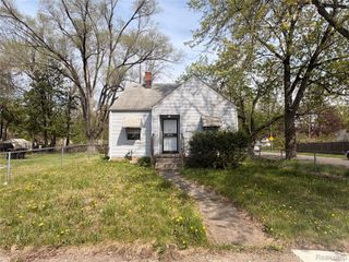 12000 Plainview Avenue, Detroit, MI 48228