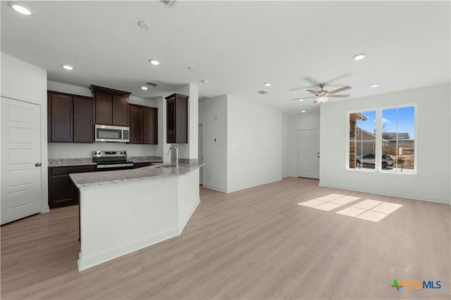 410 University Avenue, Troy, TX 76579