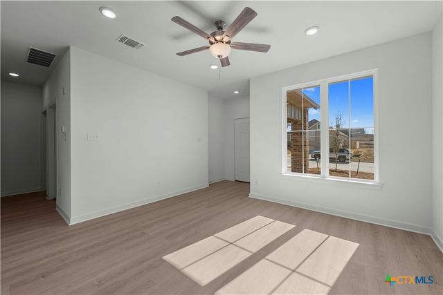 410 University Avenue, Troy, TX 76579