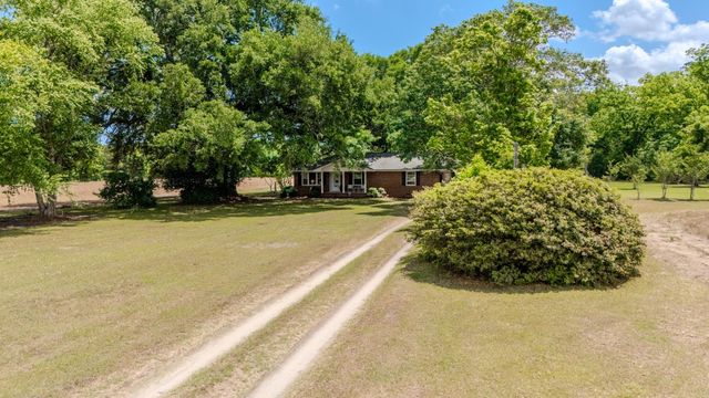 1505 Midway Road, Elloree, SC 29047