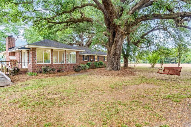 1505 Midway Road, Elloree, SC 29047