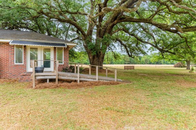 1505 Midway Road, Elloree, SC 29047