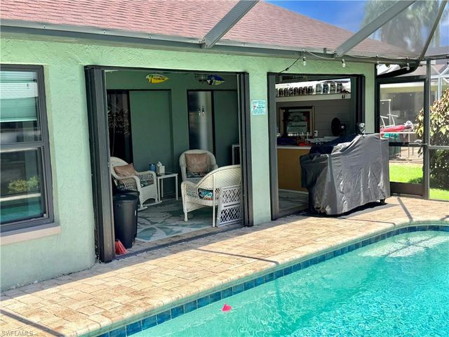 919 SE 20th CT, Cape Coral, FL 33990