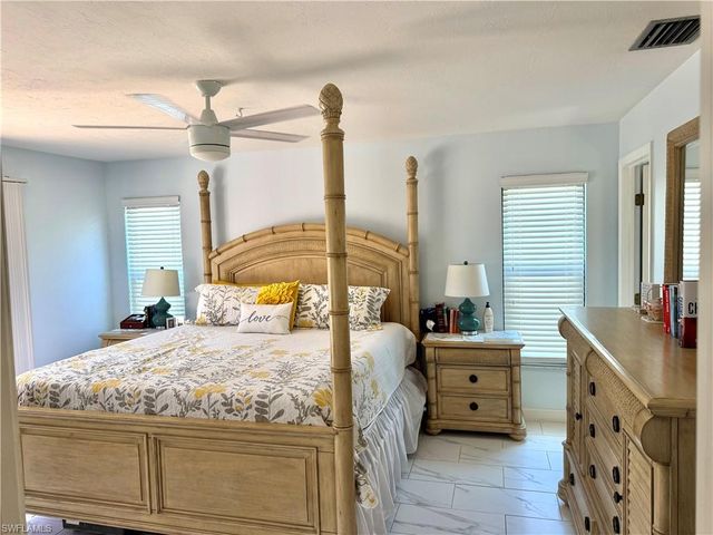 919 SE 20th CT, Cape Coral, FL 33990