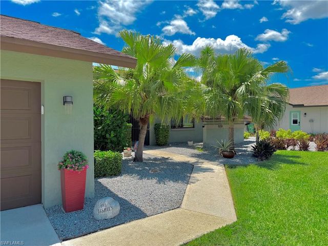 919 SE 20th CT, Cape Coral, FL 33990