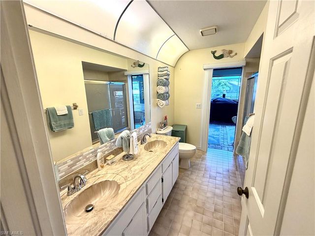 919 SE 20th CT, Cape Coral, FL 33990