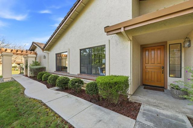 3319 Lake Albano Circle, San Jose, CA 95135