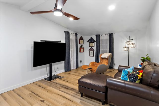 268 Lake Shadow Drive, Gun Barrel City, TX 75156