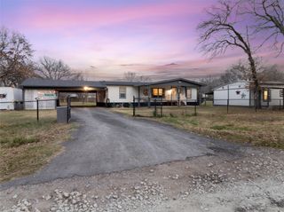 268 Lake Shadow Drive, Gun Barrel City, TX 75156