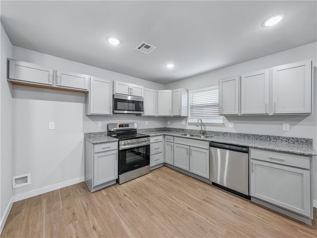 6304 & 6306 Kathleen Street, Bentonville, AR 72713