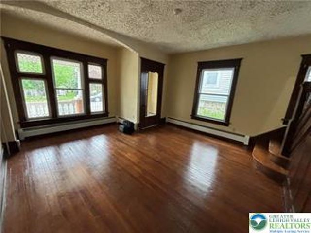 613 South main Street, Bangor Boro, PA 18013